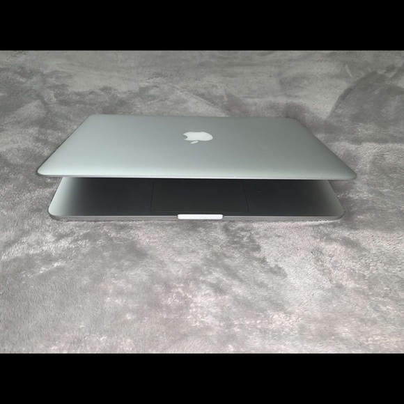 MACBOOK PRO 2015 Retina (13 inch) - Picture 4 of 7